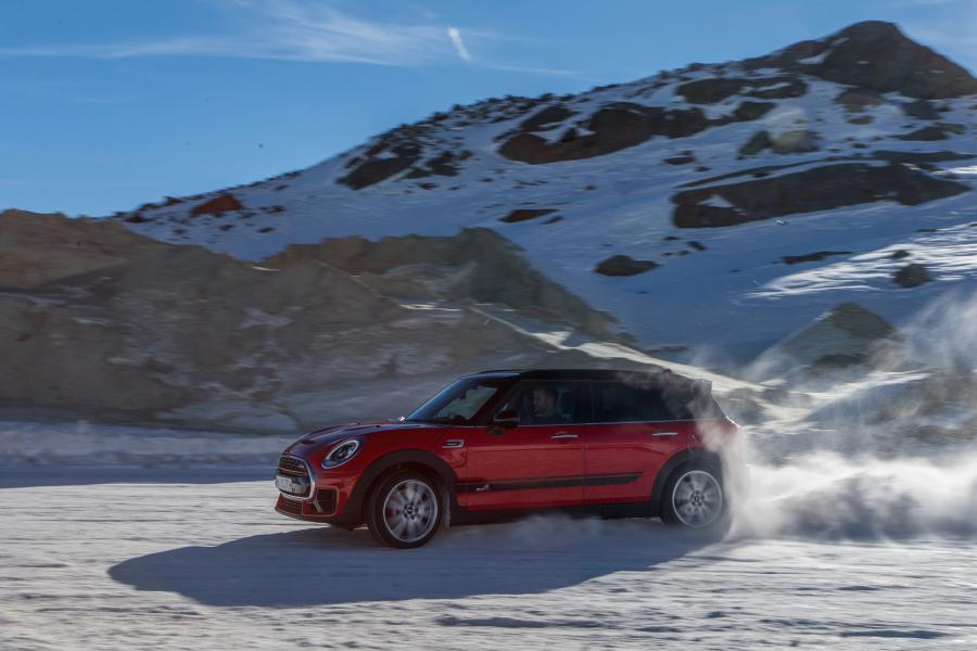  Mini John Cooper Works Clubman 2016 года  (WW) (фото 22 из 102)
